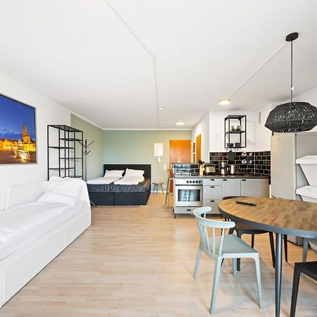 Sali Homes - Fewo Bluehendes Barock ルートヴィヒスブルク エクステリア 写真