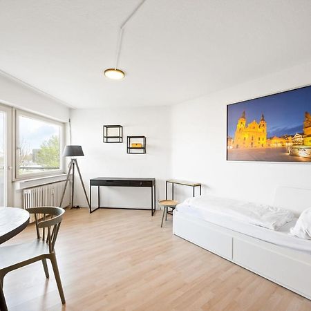 Sali Homes - Fewo Bluehendes Barock ルートヴィヒスブルク エクステリア 写真