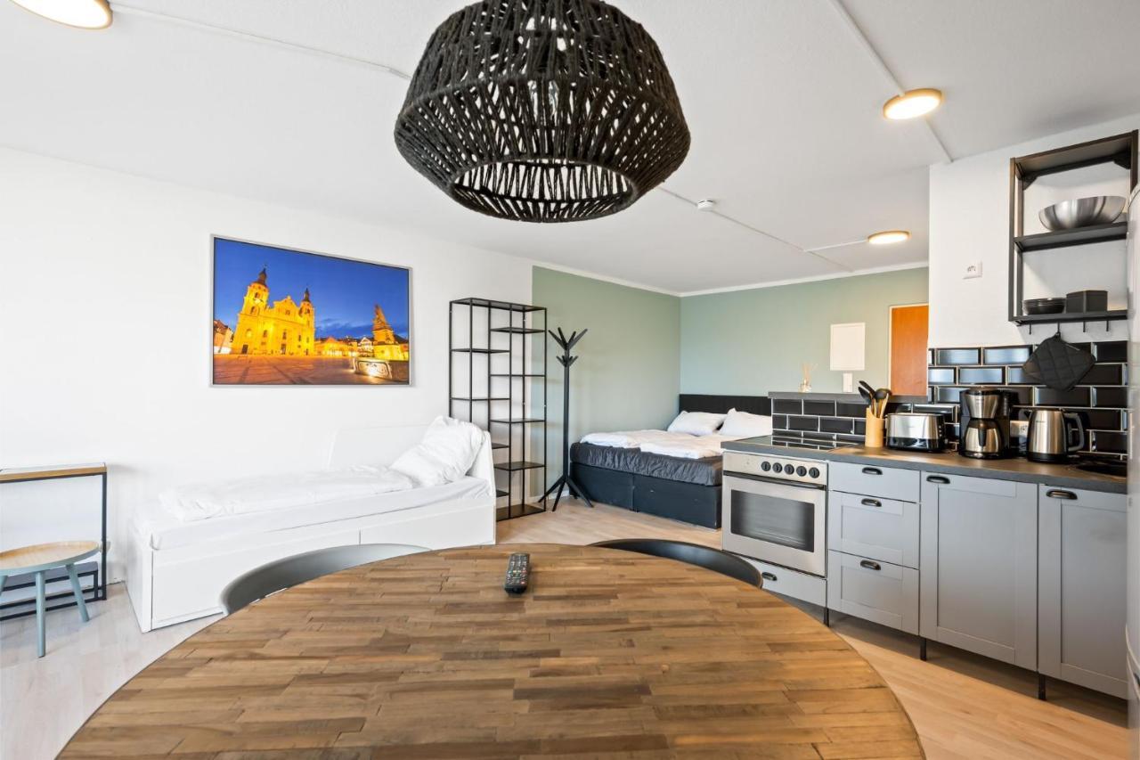 Sali Homes - Fewo Bluehendes Barock ルートヴィヒスブルク エクステリア 写真