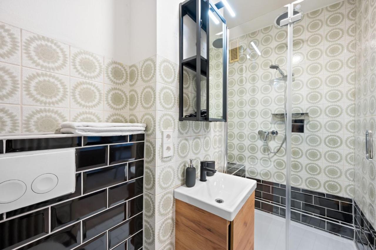 Sali Homes - Fewo Bluehendes Barock ルートヴィヒスブルク エクステリア 写真